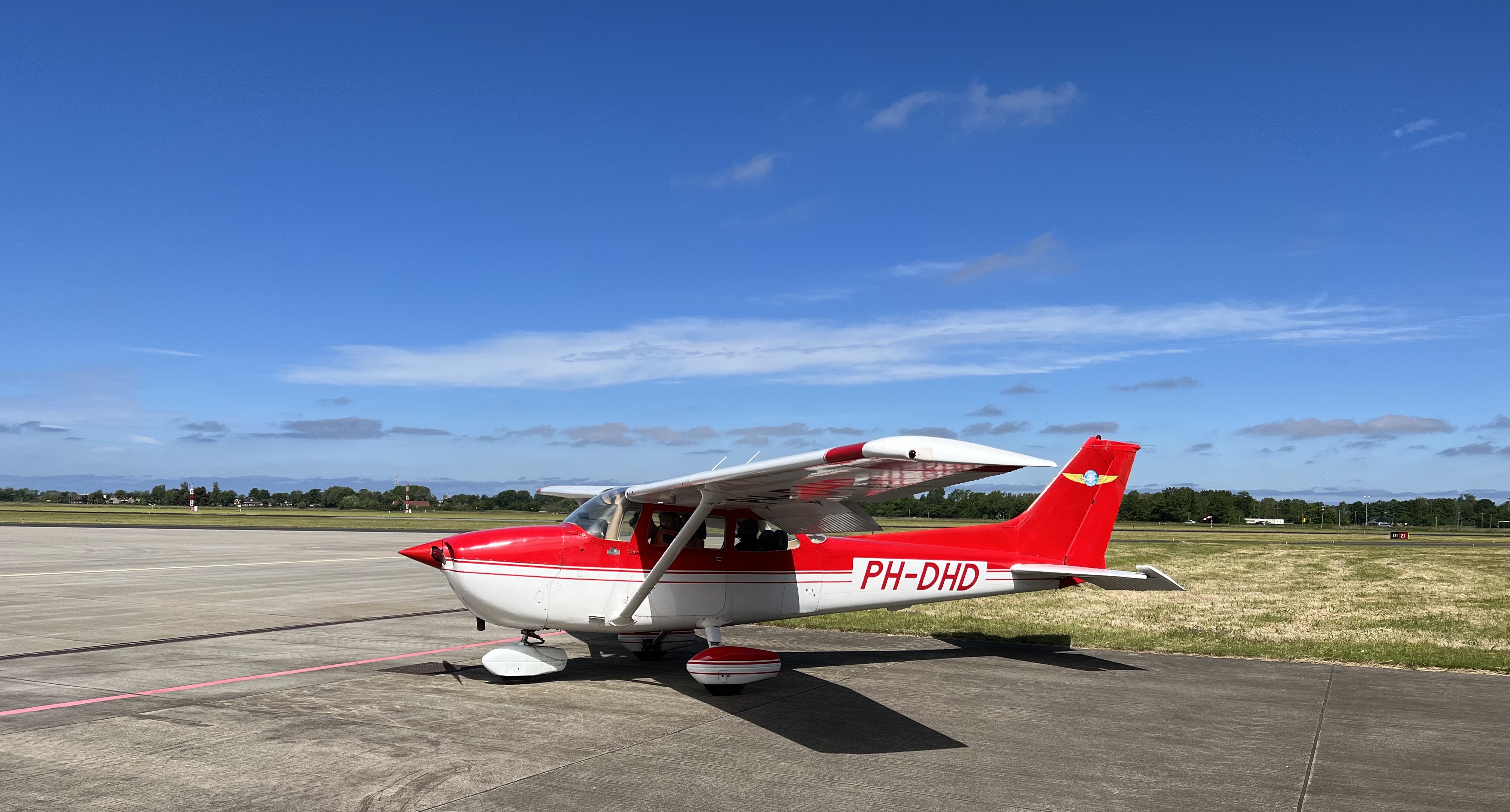 Cessna-Apron-AeroClub.jpg