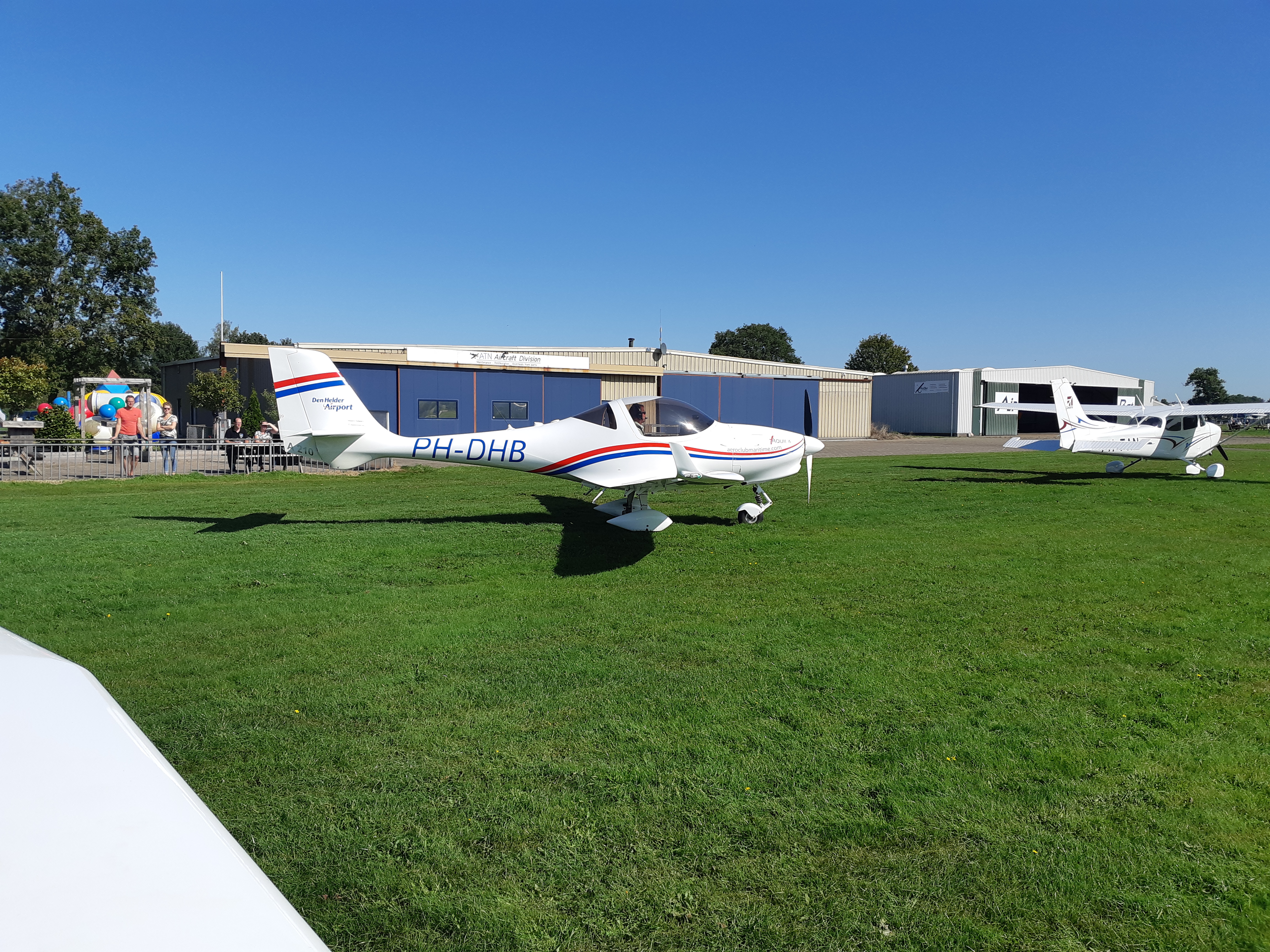 PH-DHB foto 2